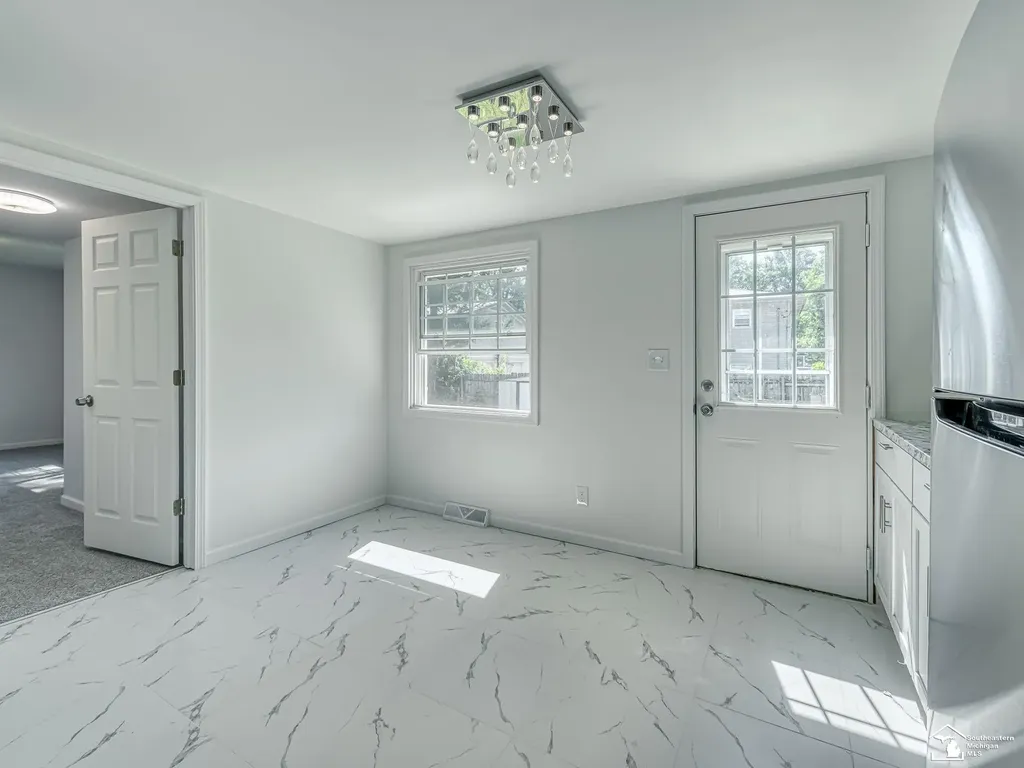 8237 Lewis Avenue Bedford Township MI 48182