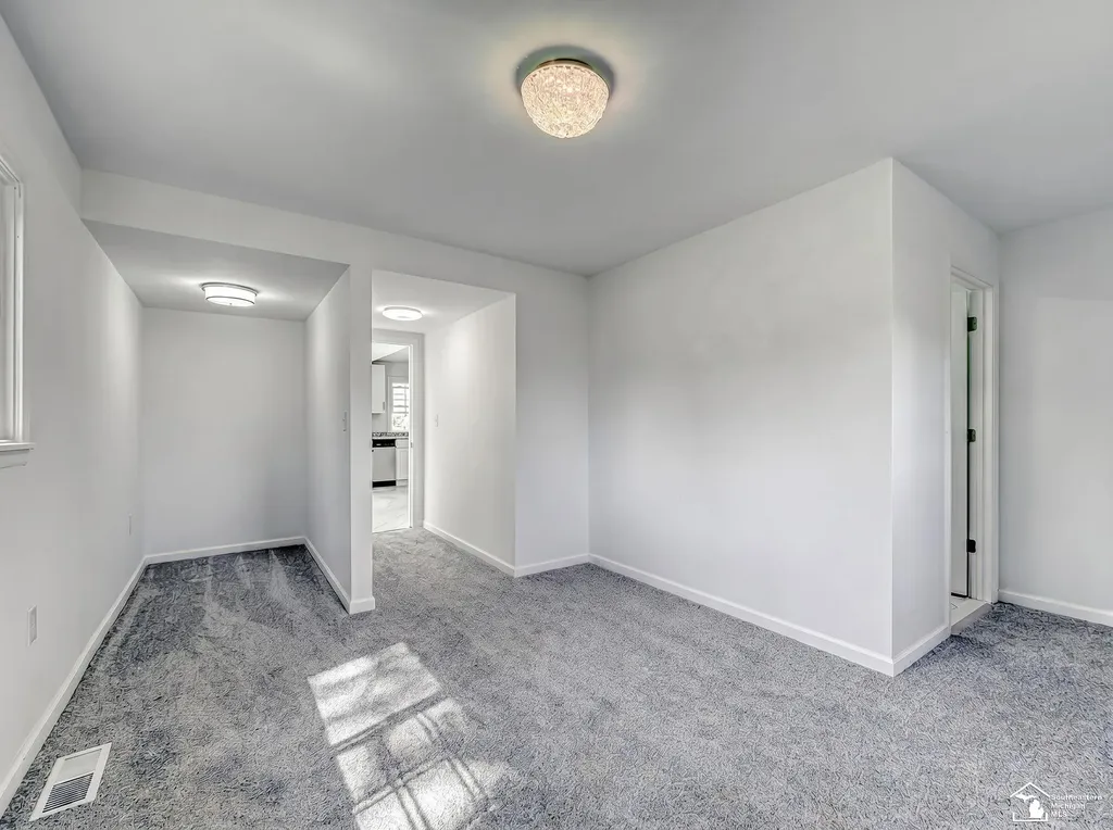 8237 Lewis Avenue Bedford Township MI 48182