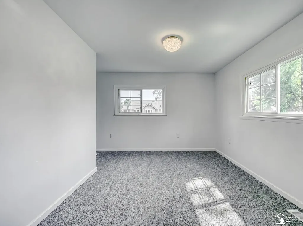 8237 Lewis Avenue Bedford Township MI 48182