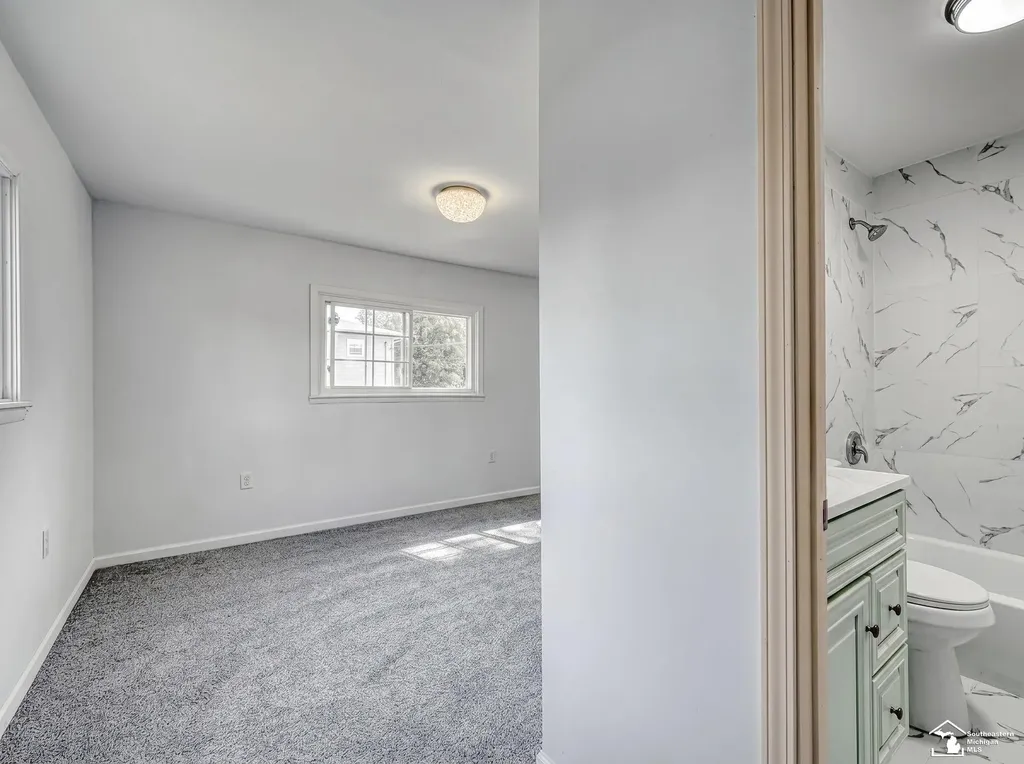 8237 Lewis Avenue Bedford Township MI 48182