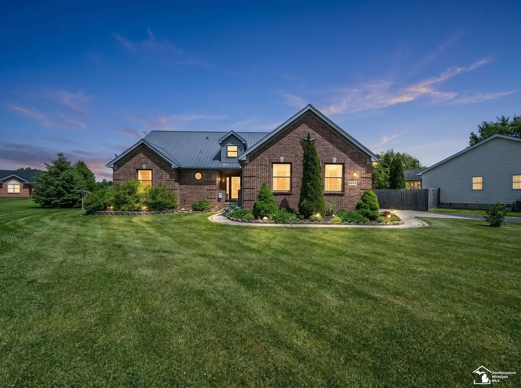 8910 Baldwin Road Maybee Village MI 48162