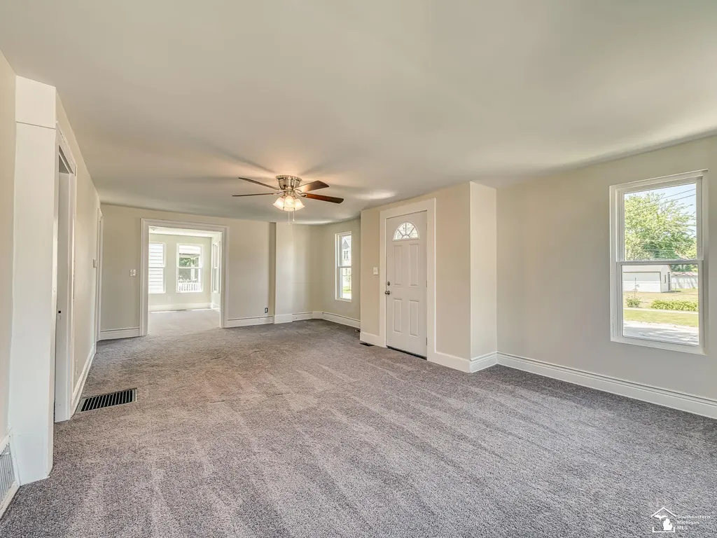 511 Wadsworth Street Monroe City MI 48161