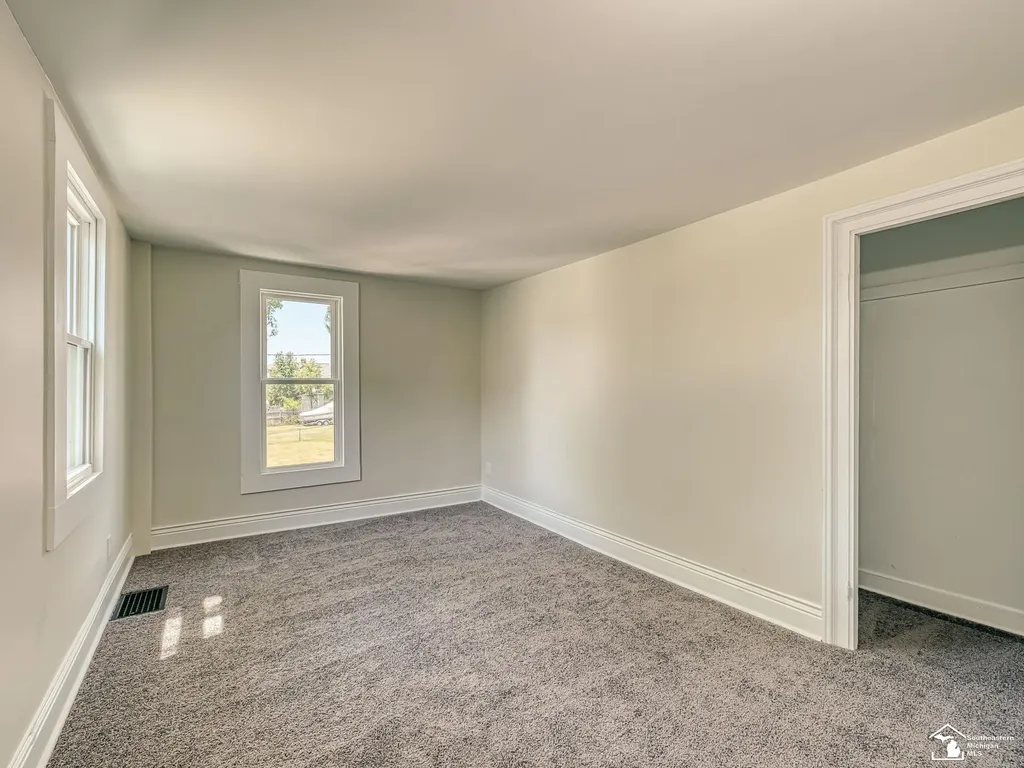 511 Wadsworth Street Monroe City MI 48161