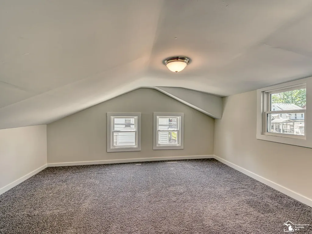 511 Wadsworth Street Monroe City MI 48161