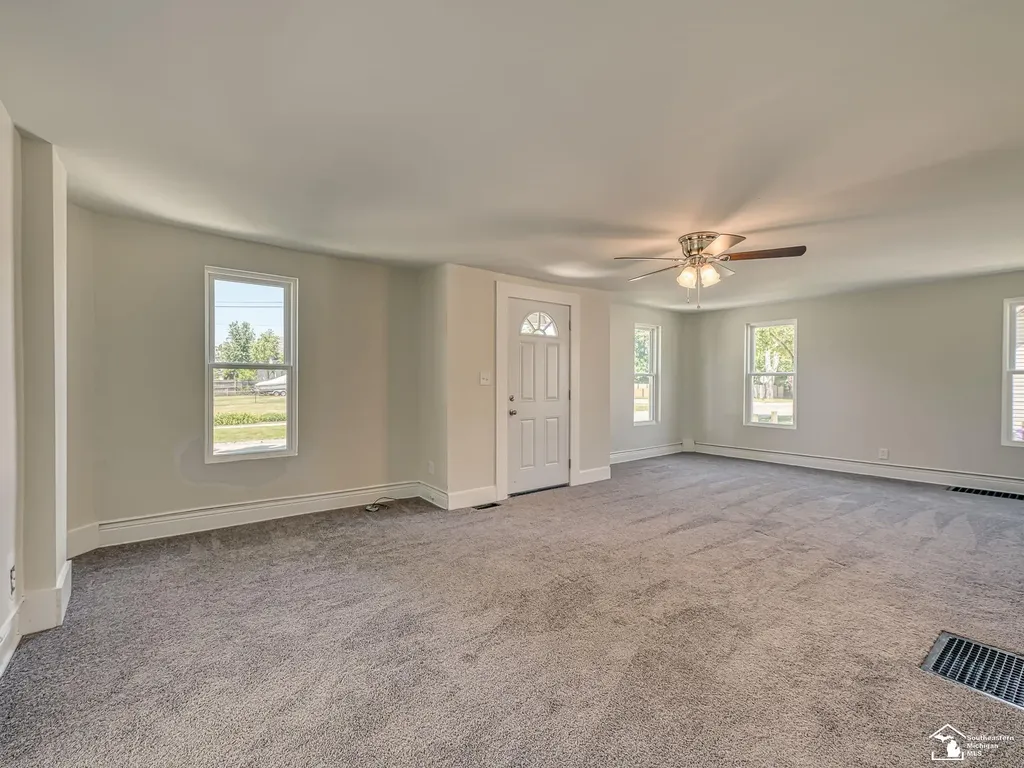 511 Wadsworth Street Monroe City MI 48161