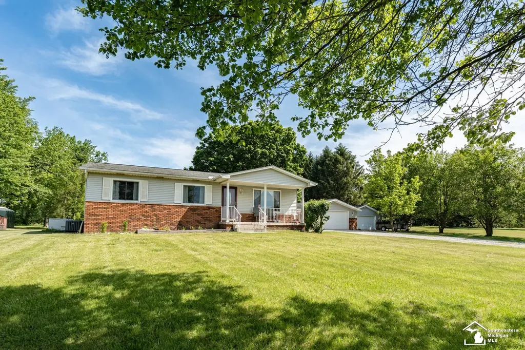 7767 Milan Oakville Road Augusta Charter Township MI 48160