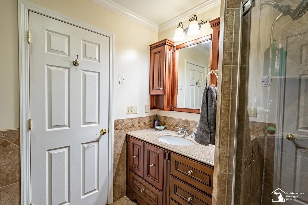 7767 Milan Oakville Road Augusta Charter Township MI 48160