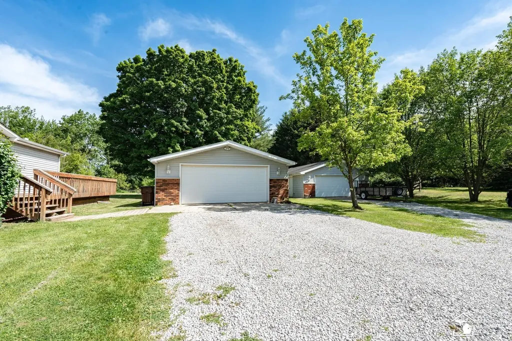 7767 Milan Oakville Road Augusta Charter Township MI 48160