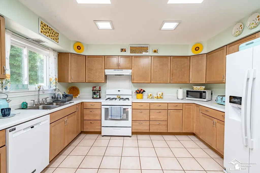 7767 Milan Oakville Road Augusta Charter Township MI 48160