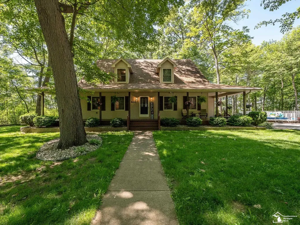 1326 S Raisinville Road Raisinville Township MI 48161