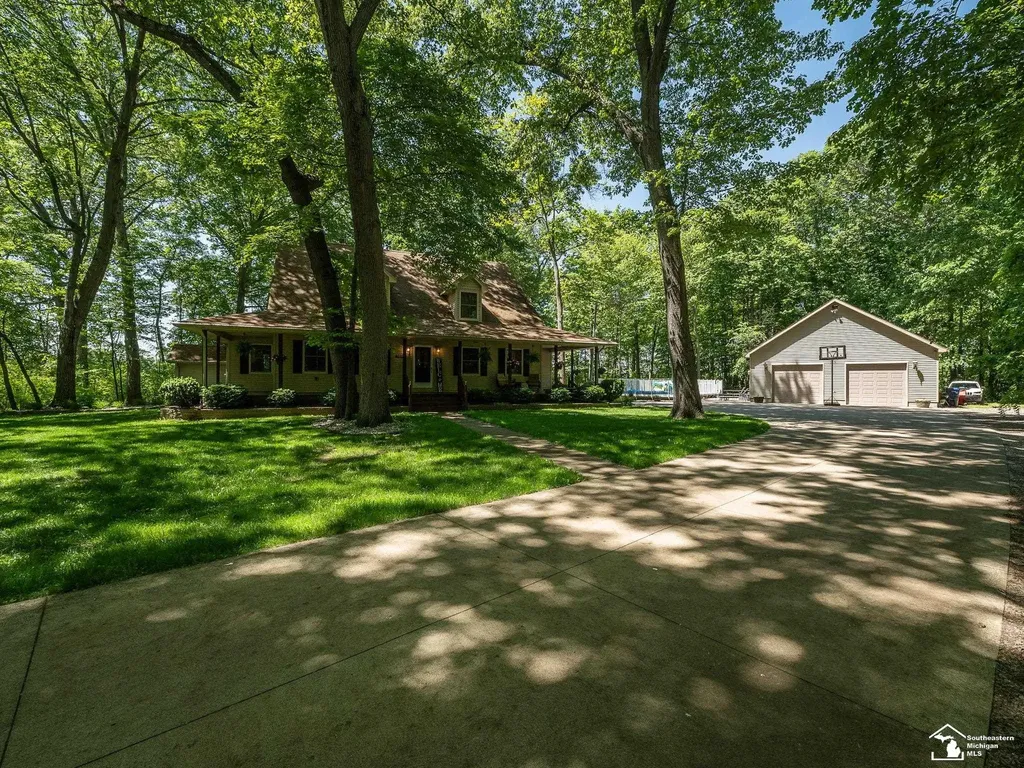 1326 S Raisinville Road Raisinville Township MI 48161