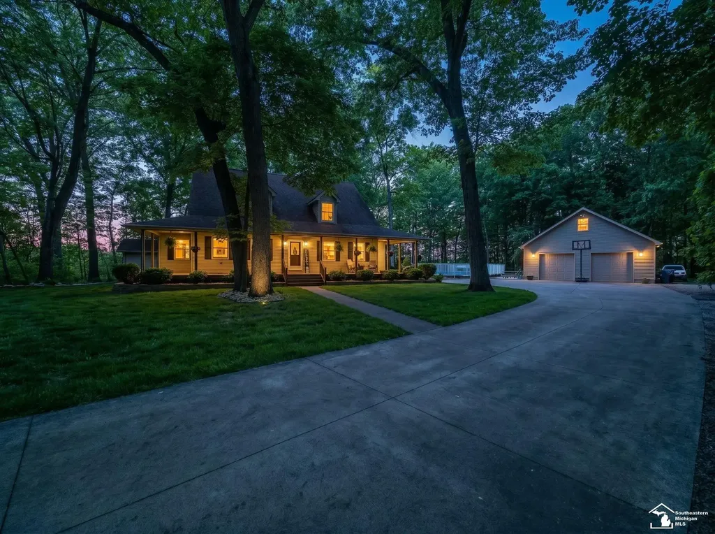 1326 S Raisinville Road Raisinville Township MI 48161