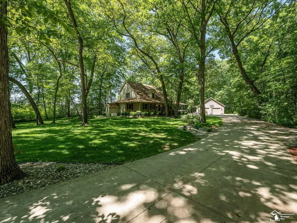 1326 S Raisinville Road Raisinville Township MI 48161