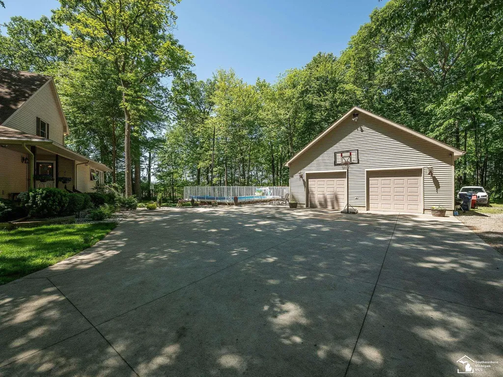 1326 S Raisinville Road Raisinville Township MI 48161