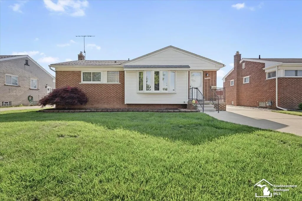 15136 Poplar Street Southgate City MI 48195