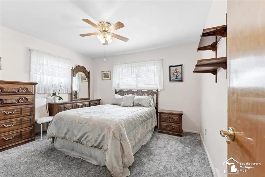 15136 Poplar Street Southgate City MI 48195