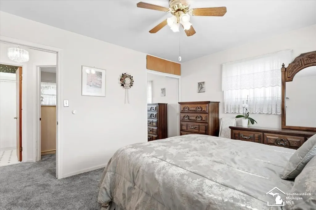 15136 Poplar Street Southgate City MI 48195