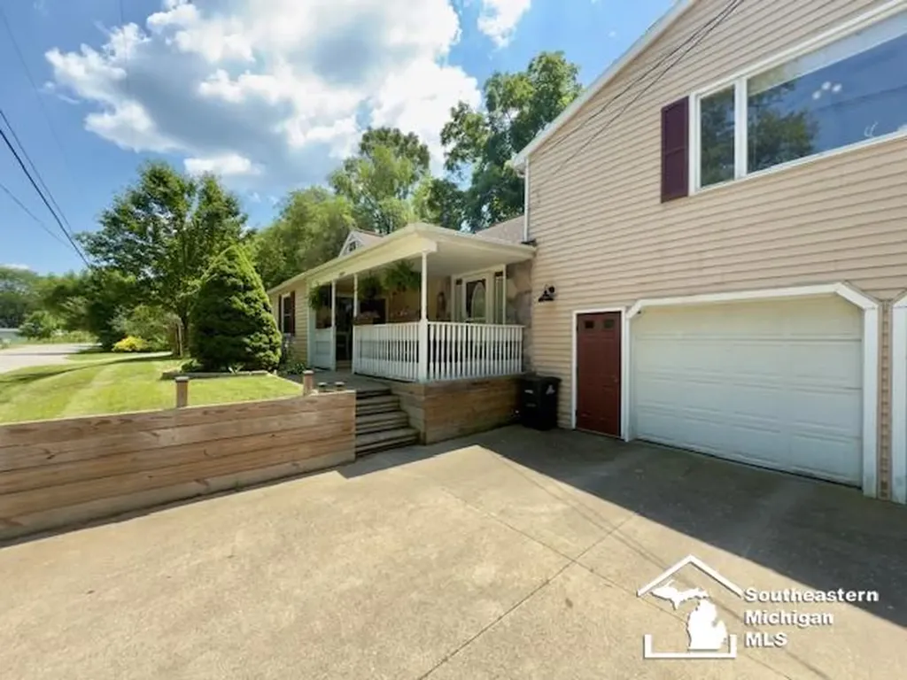 2911 Whitlock Road Blackman Charter Township MI 49202