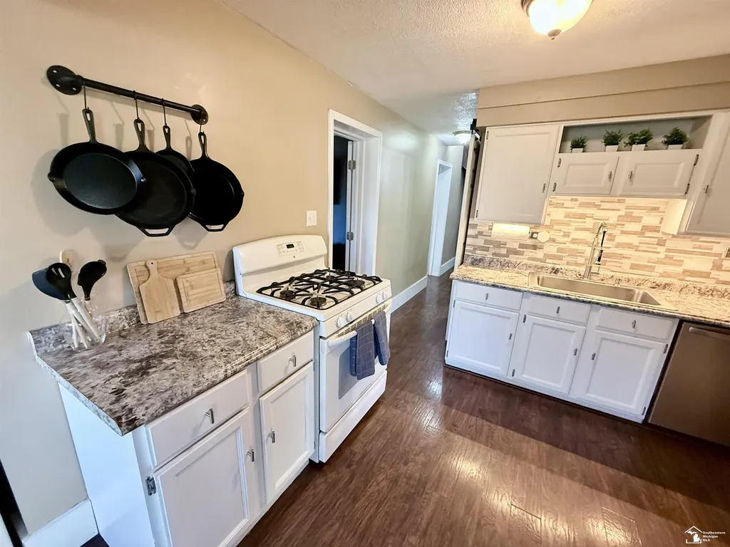 2911 Whitlock Road Blackman Charter Township MI 49202