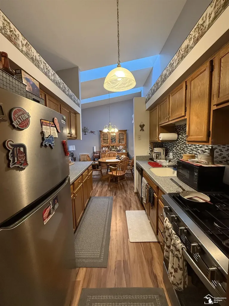 1545 Harbour Boulevard Trenton City MI 48183
