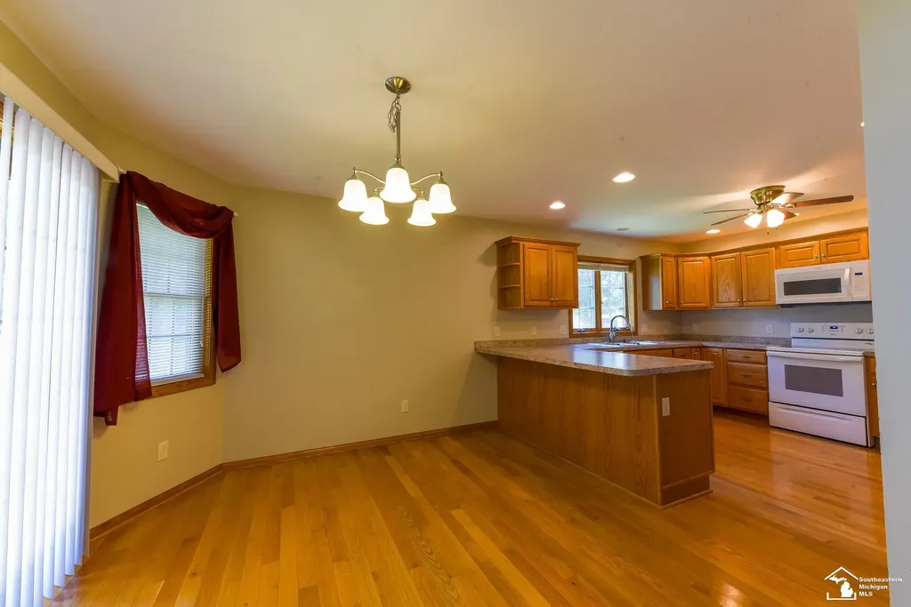 860 Plank Street Dundee Village MI 48131