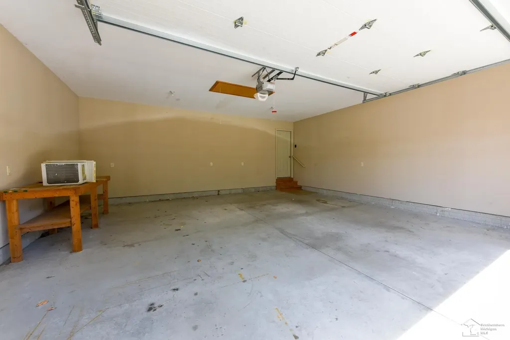 860 Plank Street Dundee Village MI 48131