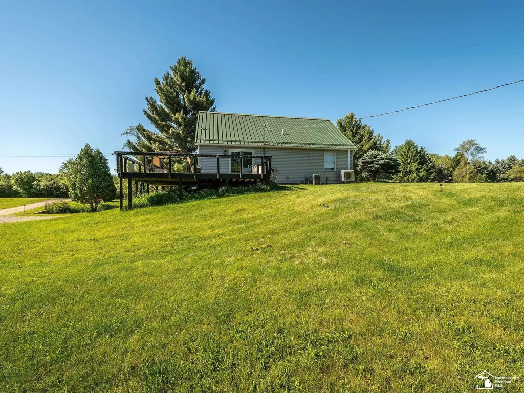 123 S Freer Road Lima Township MI 48118