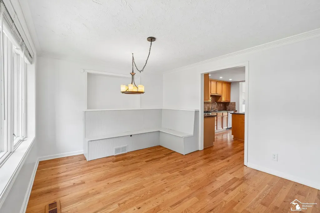 28395 Swan Island Drive Grosse Ile Township MI 48138