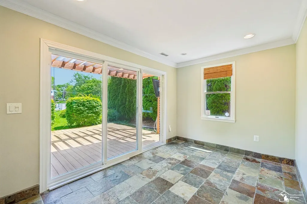 28395 Swan Island Drive Grosse Ile Township MI 48138