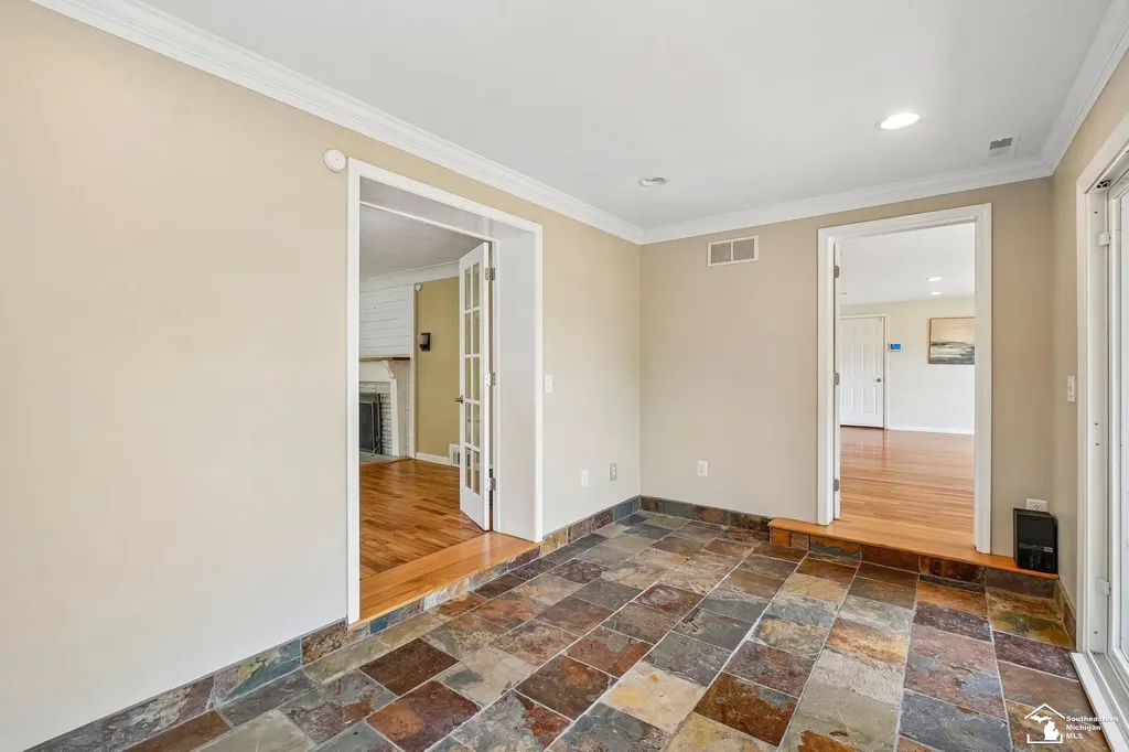 28395 Swan Island Drive Grosse Ile Township MI 48138