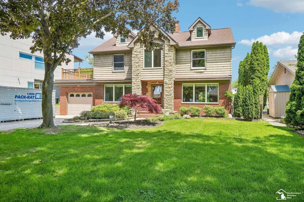 28395 Swan Island Drive Grosse Ile Township MI 48138