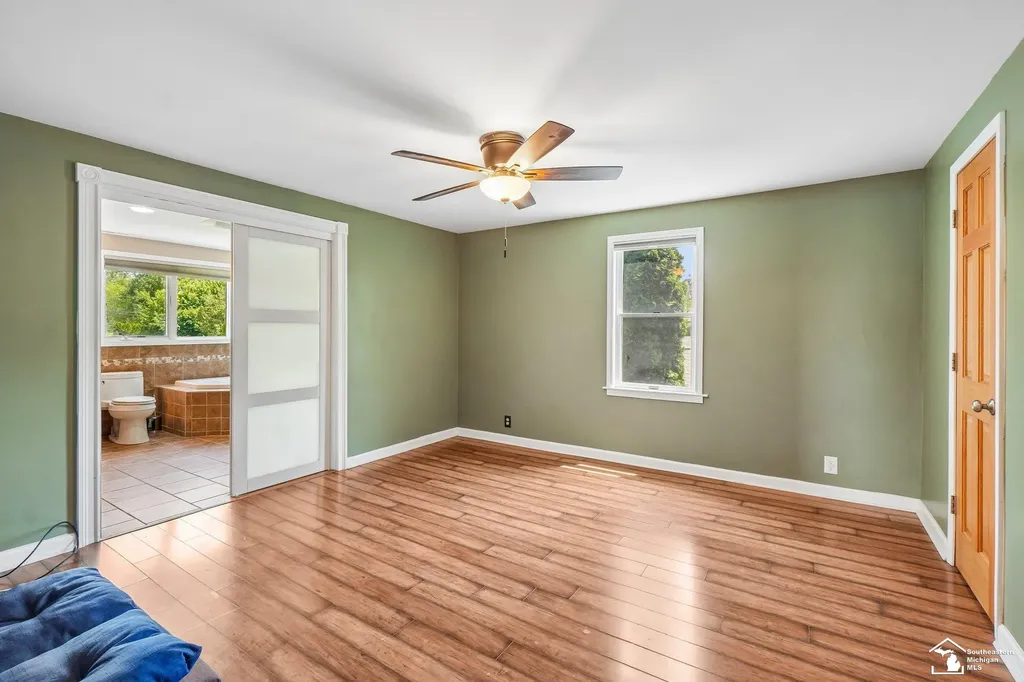 28395 Swan Island Drive Grosse Ile Township MI 48138