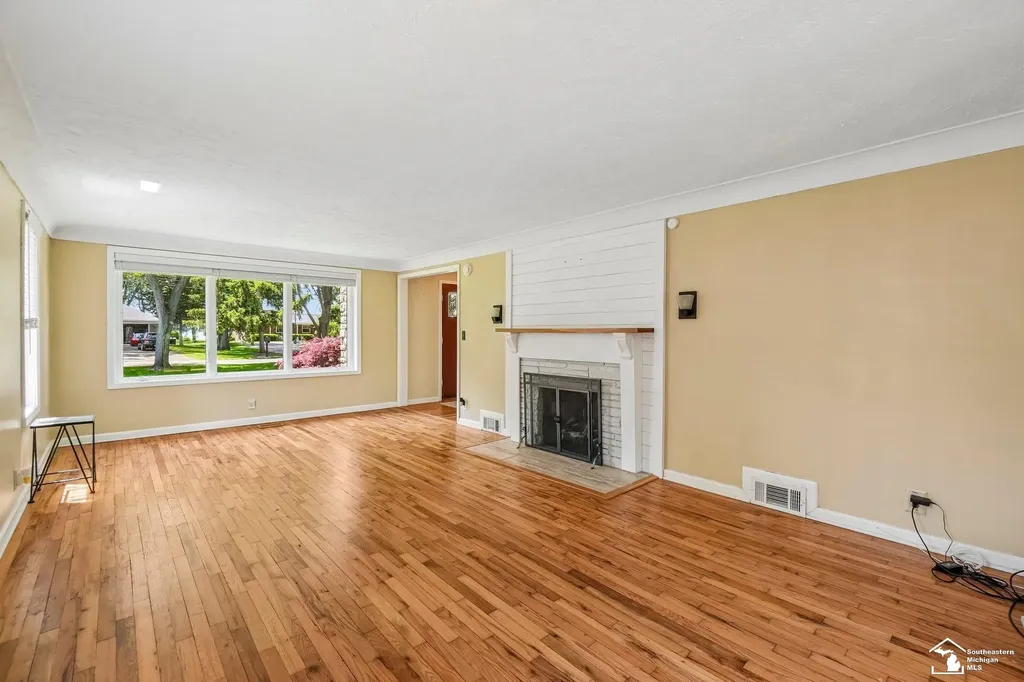 28395 Swan Island Drive Grosse Ile Township MI 48138