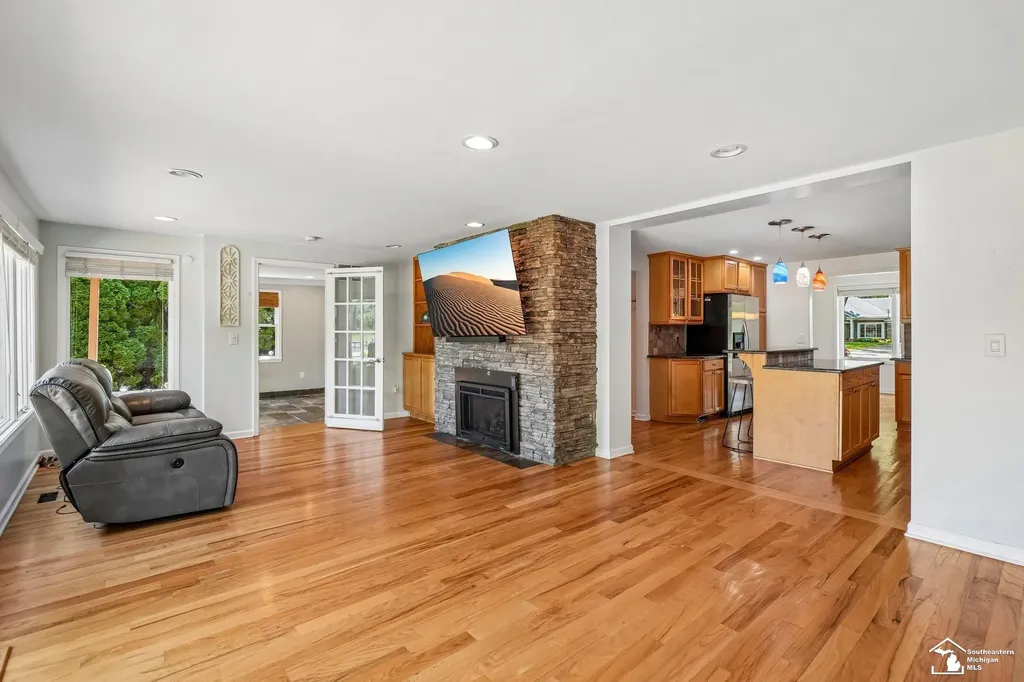28395 Swan Island Drive Grosse Ile Township MI 48138