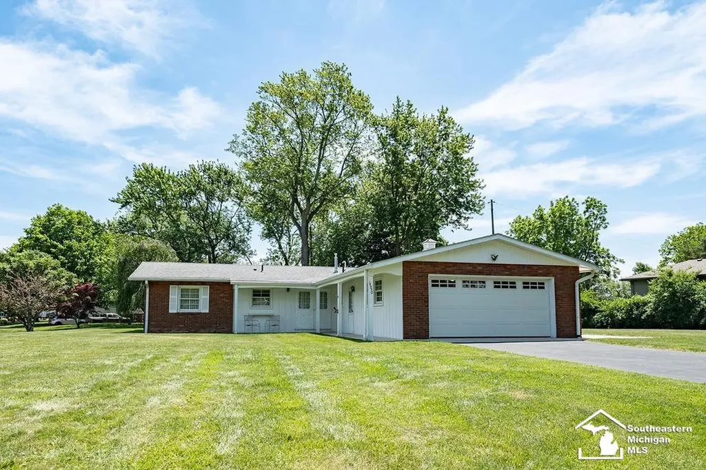 14950 Nobil Drive Monroe Charter Township MI 48161