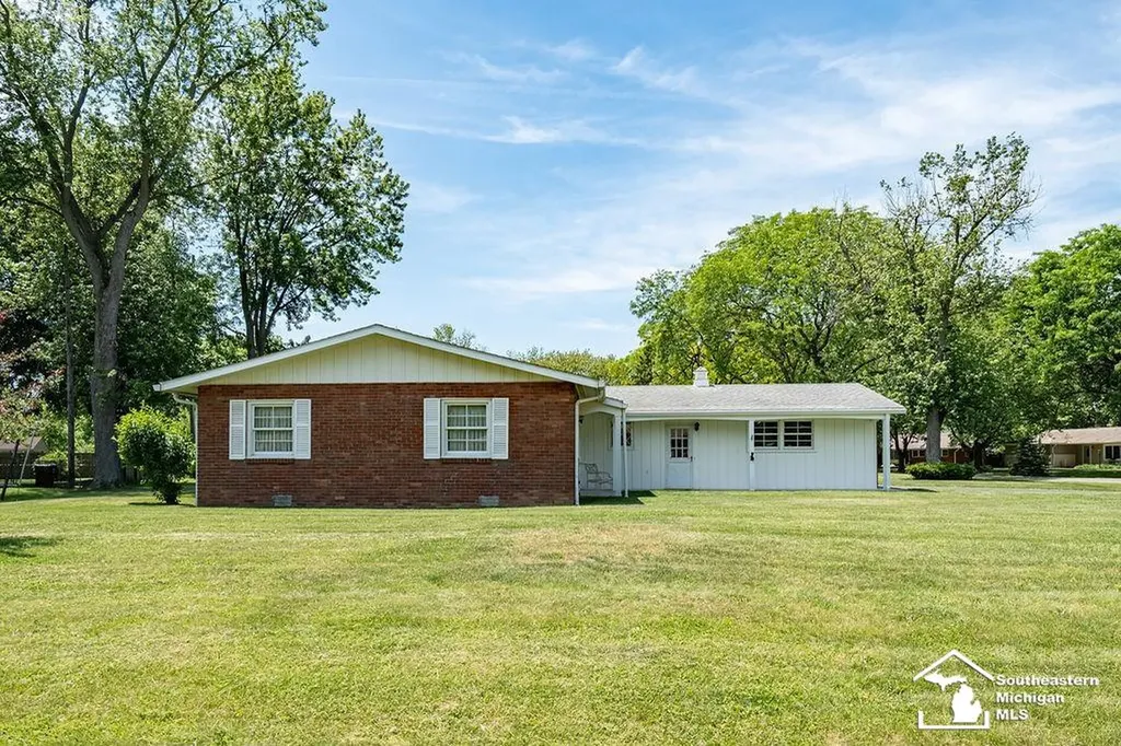 14950 Nobil Drive Monroe Charter Township MI 48161