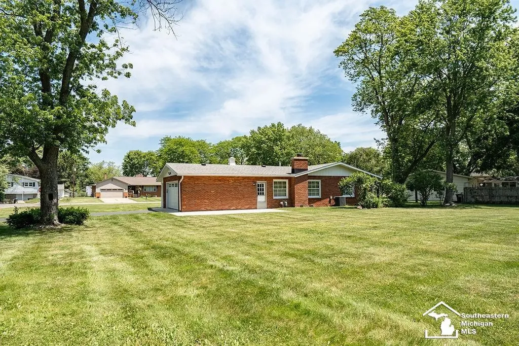 14950 Nobil Drive Monroe Charter Township MI 48161