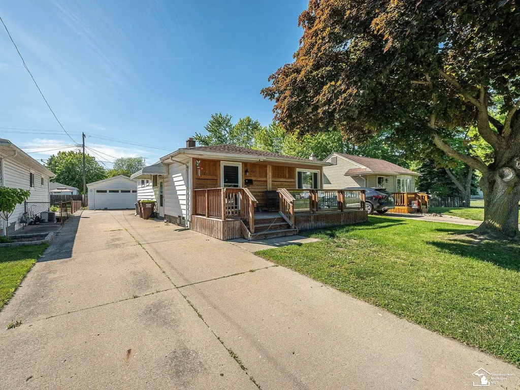 1263 Maple Boulevard Monroe City MI 48162