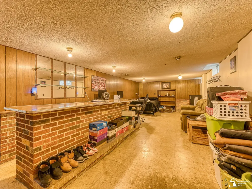 1263 Maple Boulevard Monroe City MI 48162