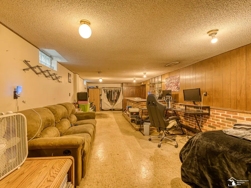 1263 Maple Boulevard Monroe City MI 48162