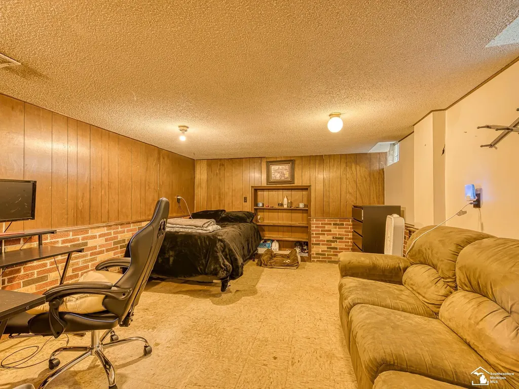 1263 Maple Boulevard Monroe City MI 48162