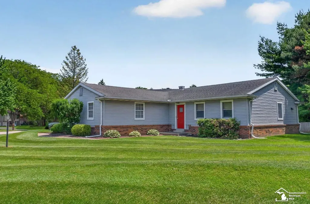 7576 Chapelview Court Bedford Township MI 48182