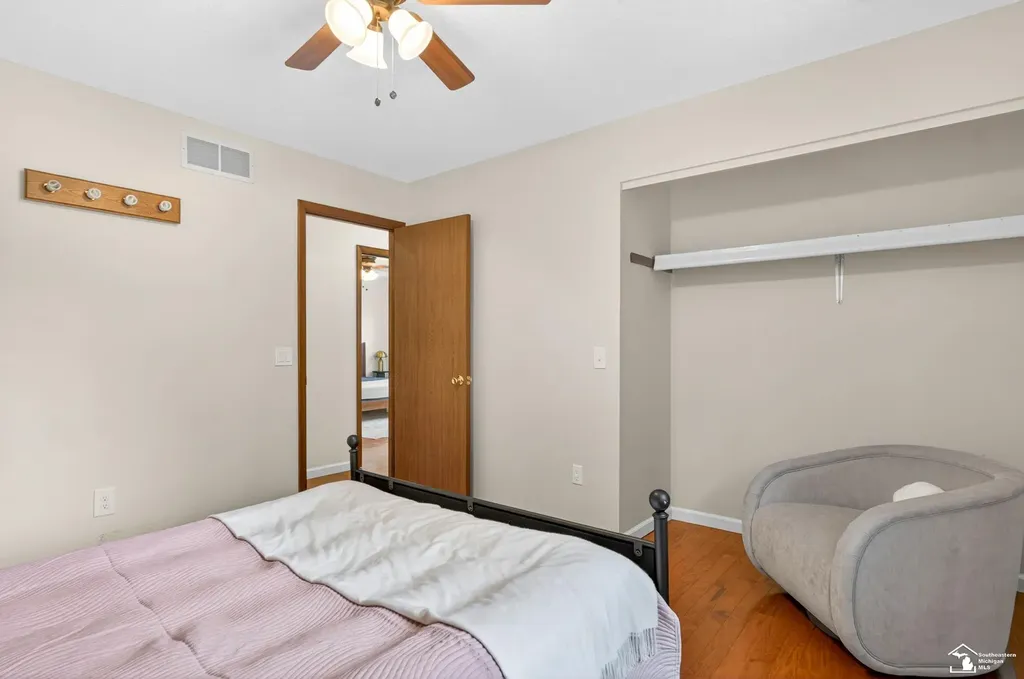 7576 Chapelview Court Bedford Township MI 48182
