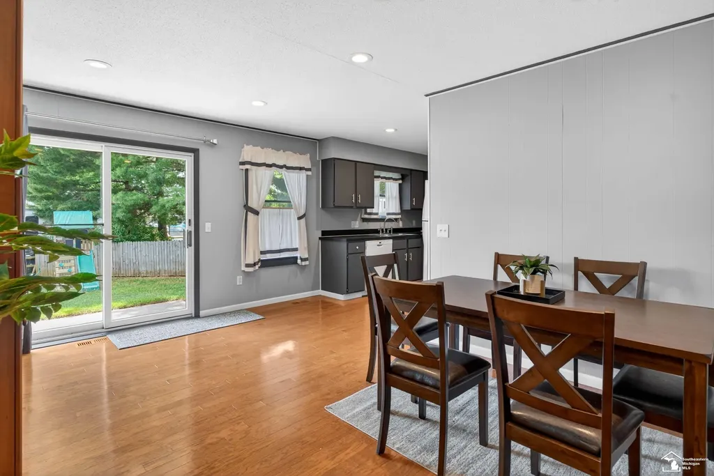 7576 Chapelview Court Bedford Township MI 48182