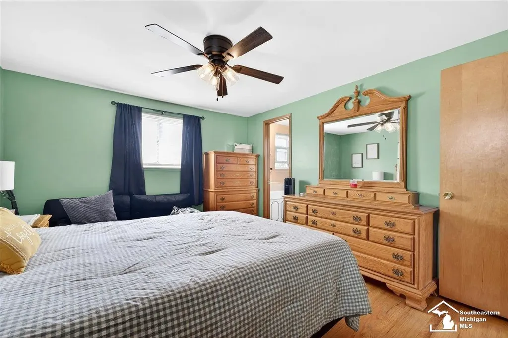 15517 Susan Street Southgate City MI 48195