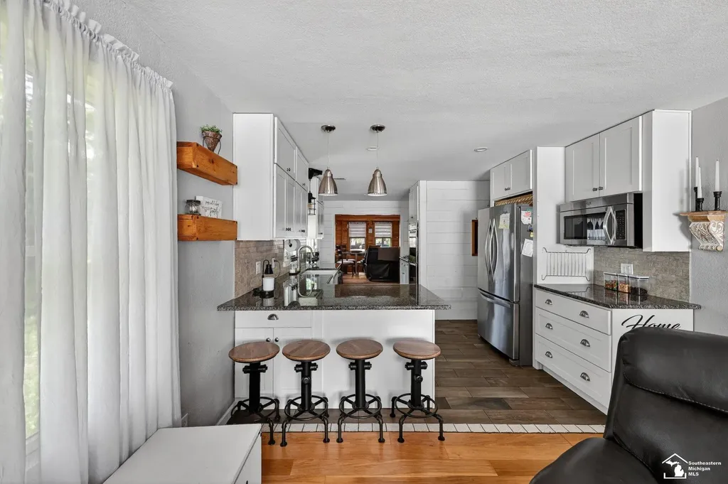 9799 Sylvania Petersburg Road Unknown City MI 49267