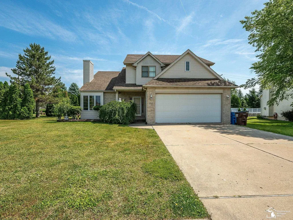 2960 E Country Lane Frenchtown Township MI 48162