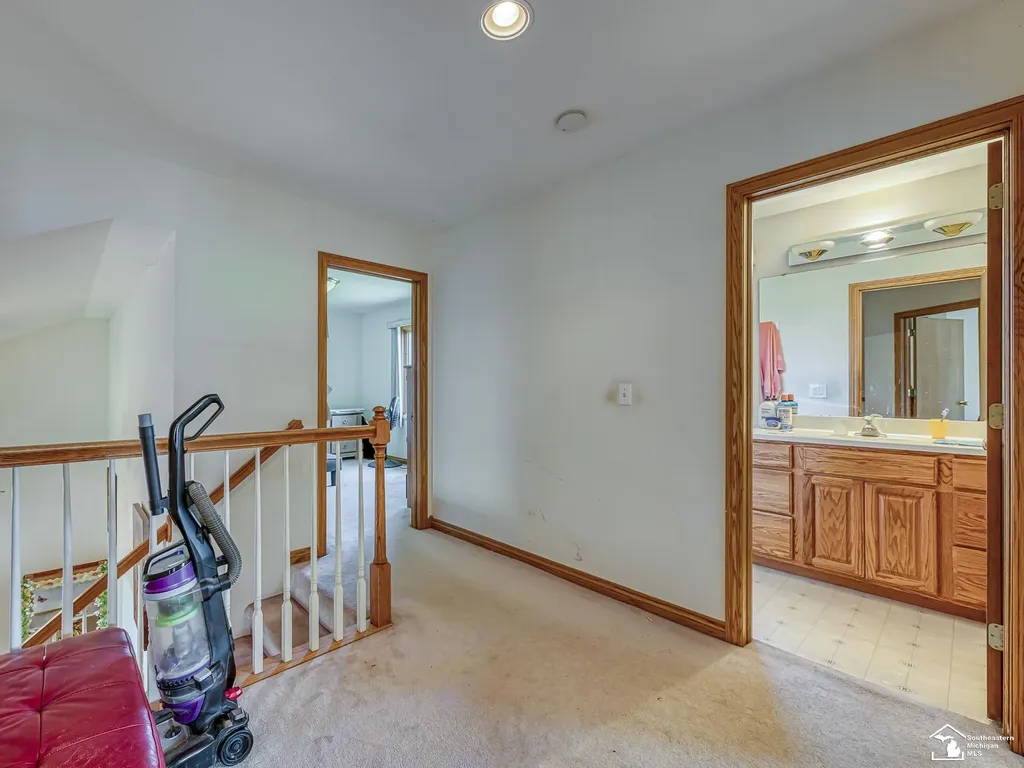 2960 E Country Lane Frenchtown Township MI 48162