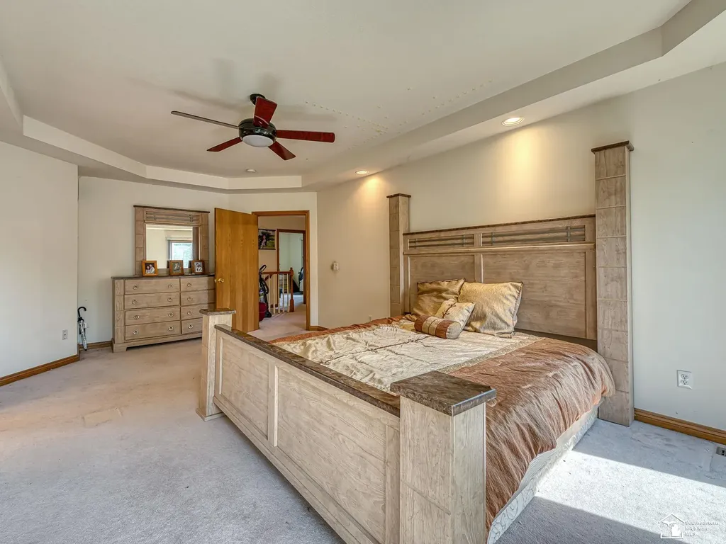 2960 E Country Lane Frenchtown Township MI 48162