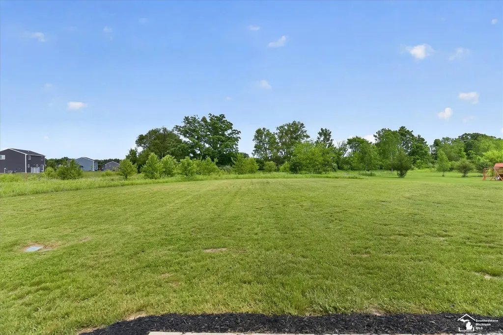 102 Forest Way Rose Township MI 48350